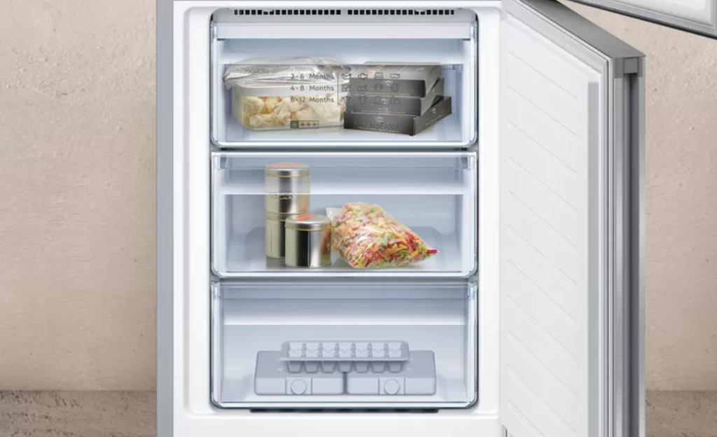 NEFF N 70 Frigorífico combinado de libre instalación 203 x 60 cm Acero